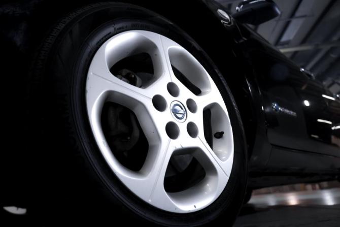 Nissan Leaf I (ZE0/AZE0) с пробегом 2012 года, цена 499 000 рублей, 65500 км, хэтчбек, Автокод Объявления