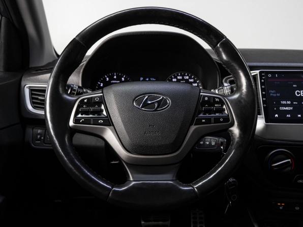 Hyundai Solaris II с пробегом 2017 года, цена 1 270 000 рублей, 142337 км, седан, Автокод Объявления