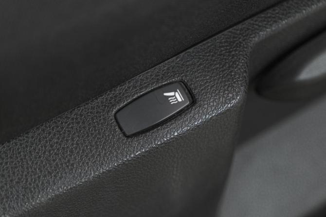 Renault Kaptur I с пробегом 2017 года, цена 1 379 000 рублей, 128000 км, внедорожник, Автокод Объявления