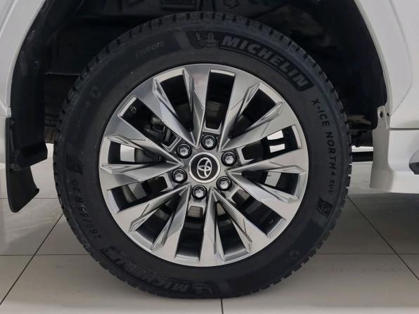 Toyota Land Cruiser 300 Series с пробегом 2021 года, цена 15 600 000 рублей, 46519 км, внедорожник, Автокод Объявления