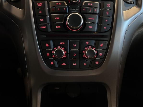 Opel Astra J Рестайлинг с пробегом 2014 года, цена 740 000 рублей, 184326 км, хэтчбек, Автокод Объявления