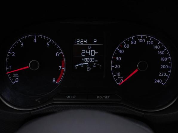 Volkswagen Polo V Рестайлинг с пробегом 2015 года, цена 1 245 000 рублей, 48282 км, седан, Автокод Объявления