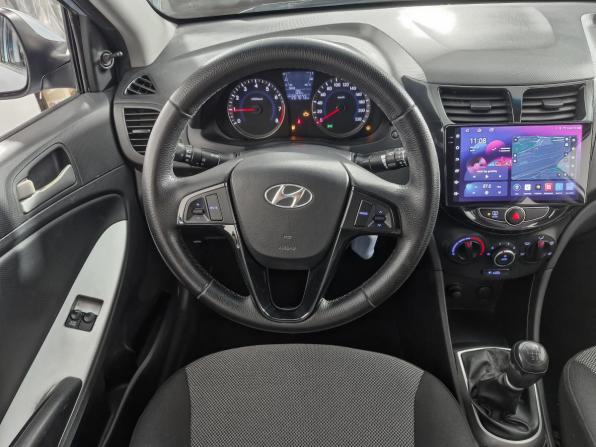 Hyundai Solaris I с пробегом 2011 года, цена 579 000 рублей, 207073 км, седан, Автокод Объявления