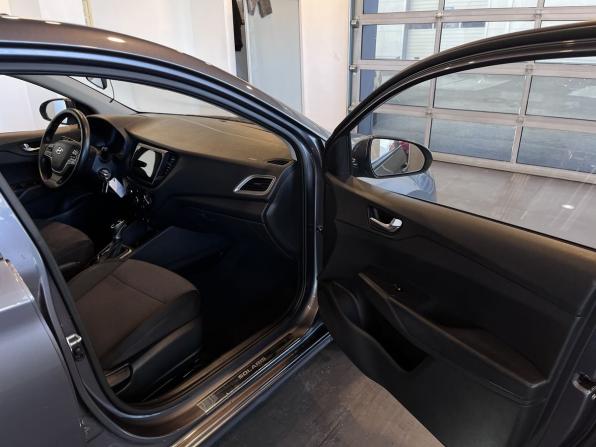 Hyundai Solaris II Рестайлинг с пробегом 2021 года, цена 1 370 000 рублей, 104000 км, седан, Автокод Объявления