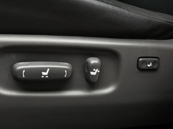 Toyota Land Cruiser 200 Series с пробегом 2008 года, цена 2 549 000 рублей, 292993 км, внедорожник, Автокод Объявления