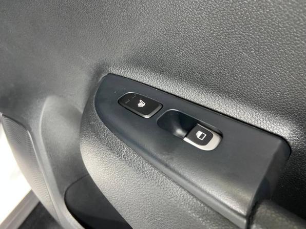 Kia Rio IV Рестайлинг с пробегом 2021 года, цена 1 765 000 рублей, 39612 км, хэтчбек, Автокод Объявления