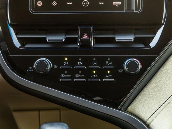 Toyota Camry VIII (XV70) Рестайлинг с пробегом 2022 года, цена 3 348 000 рублей, 26627 км, седан, Автокод Объявления