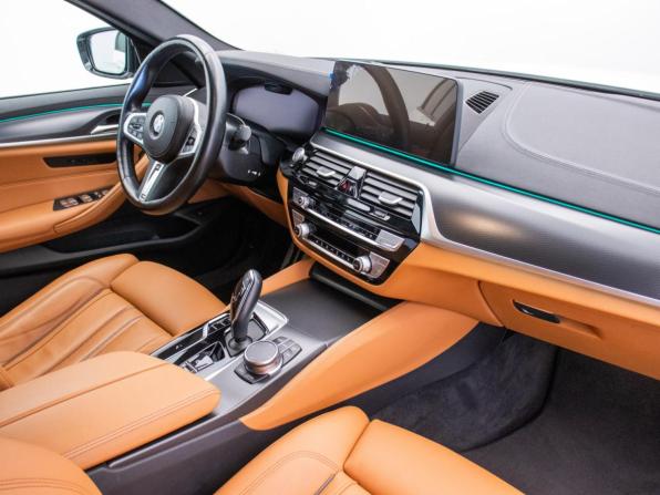 BMW 5 серии VII (G30/G31/G38) Рестайлинг с пробегом 2022 года, цена 4 037 000 рублей, 85456 км, седан, Автокод Объявления