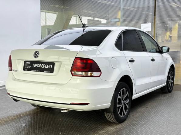 Volkswagen Polo V Рестайлинг с пробегом 2019 года, цена 1 350 000 рублей, 59471 км, седан, Автокод Объявления