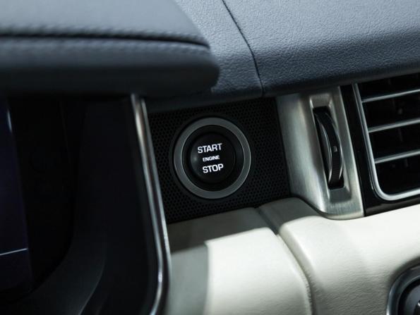 Land Rover Range Rover IV Рестайлинг с пробегом 2019 года, цена 6 850 000 рублей, 119426 км, внедорожник, Автокод Объявления