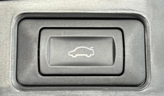 Toyota RAV4 V (XA50) с пробегом 2025 года, цена 3 870 000 рублей, 170 км, внедорожник, Автокод Объявления