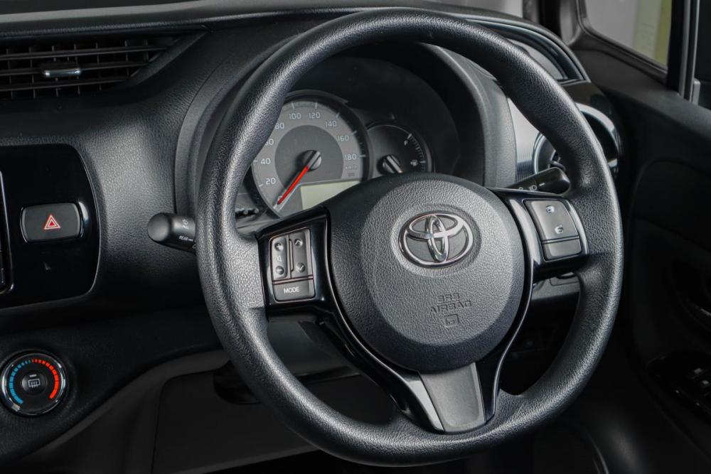 Toyota Vitz III (XP130) Рестайлинг 2 Тюмень  - изображение 12