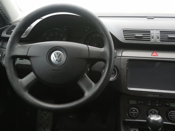 Volkswagen Passat B6 с пробегом 2006 года, цена 455 000 рублей, 307400 км, седан, Автокод Объявления