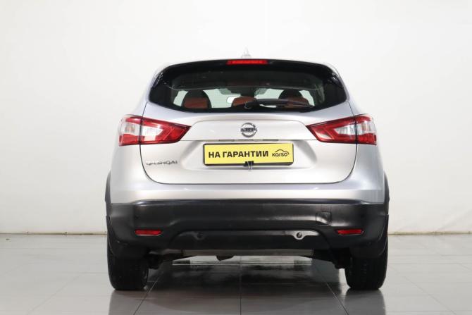 Nissan Qashqai II с пробегом 2018 года, цена 1 879 000 рублей, 74411 км, внедорожник, Автокод Объявления