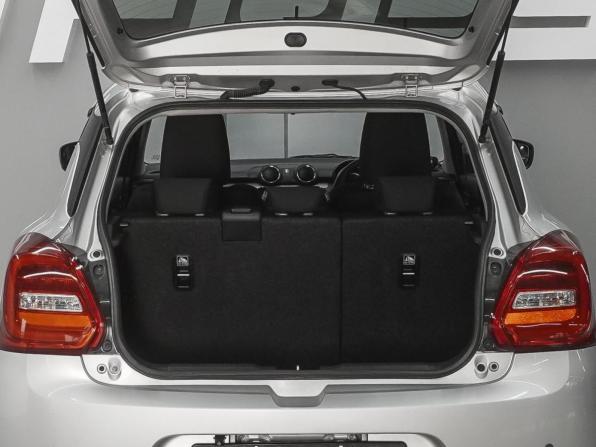 Suzuki Swift V с пробегом 2019 года, цена 1 159 000 рублей, 101111 км, хэтчбек, Автокод Объявления
