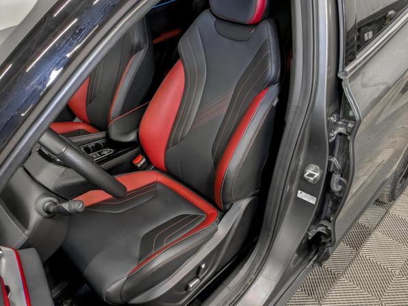 Geely Coolray I Рестайлинг с пробегом 2024 года, цена 2 250 000 рублей, 45152 км, внедорожник, Автокод Объявления
