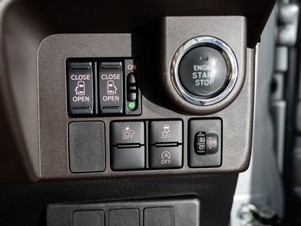 Toyota Tank I с пробегом 2017 года, цена 850 300 рублей, 139590 км, микровэн, Автокод Объявления