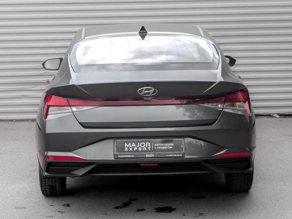 Hyundai Elantra VII (CN7) с пробегом 2022 года, цена 2 100 000 рублей, 31025 км, седан, Автокод Объявления
