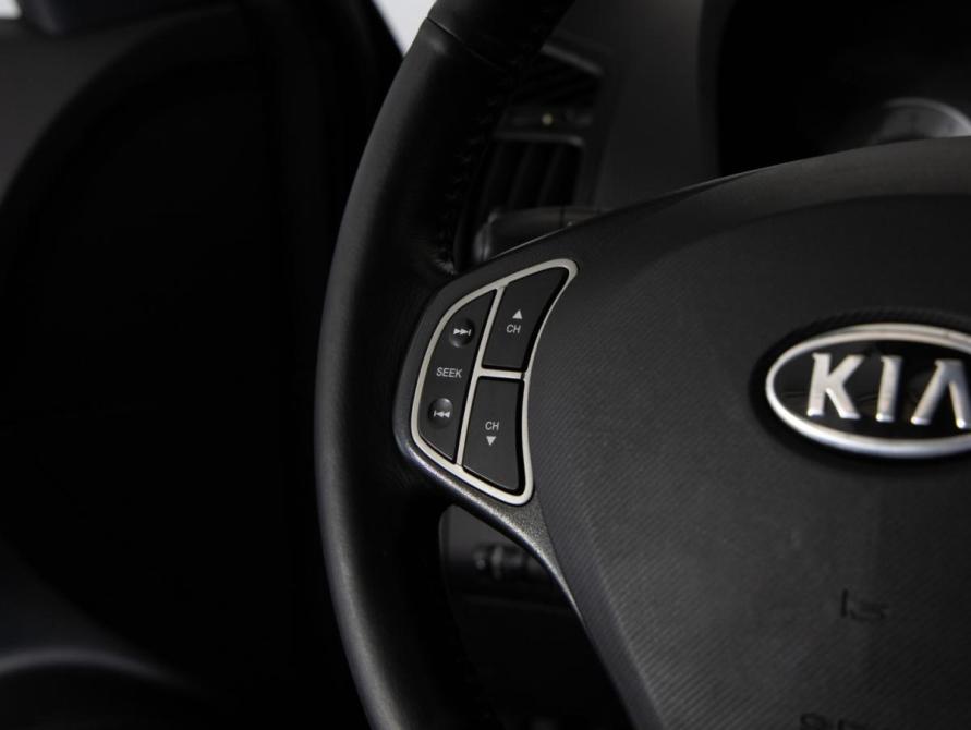 Kia Ceed I Санкт-Петербург  - изображение 17