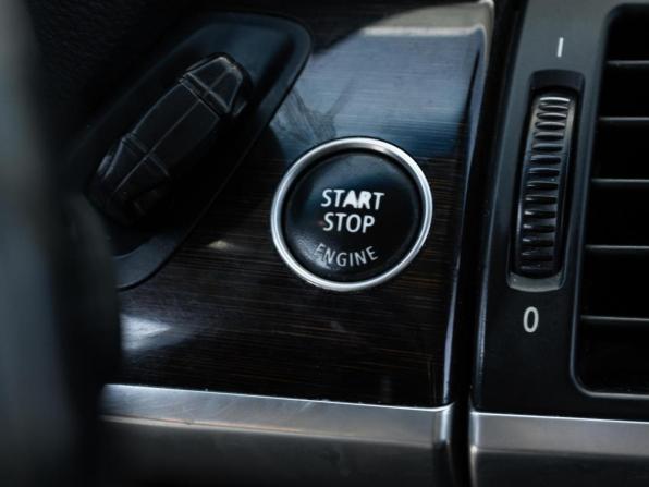 BMW X5 II (E70) Рестайлинг с пробегом 2012 года, цена 1 696 000 рублей, 337142 км, внедорожник, Автокод Объявления