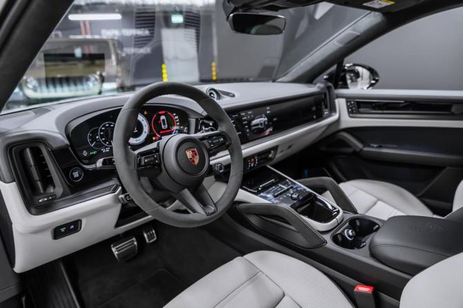 Новый Porsche Cayenne III Рестайлинг 2026 года, цена 24 490 000 рублей, внедорожник, Автокод Объявления