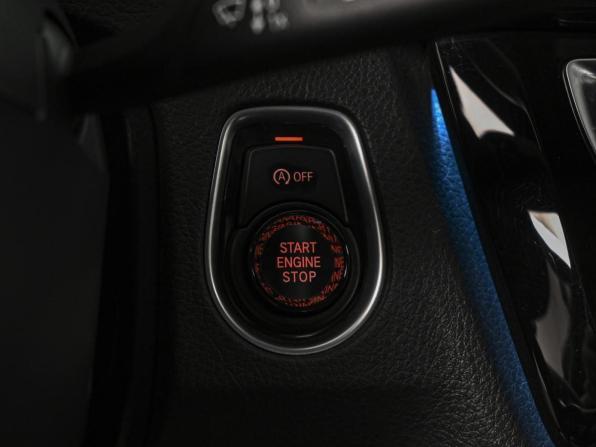 BMW 3 серии VI (F3x) Рестайлинг с пробегом 2018 года, цена 3 068 950 рублей, 81180 км, седан, Автокод Объявления
