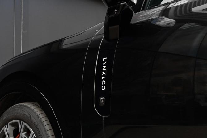 Lynk &amp; Co 900 с пробегом 2025 года, цена 7 600 000 рублей, 3000 км, внедорожник, Автокод Объявления