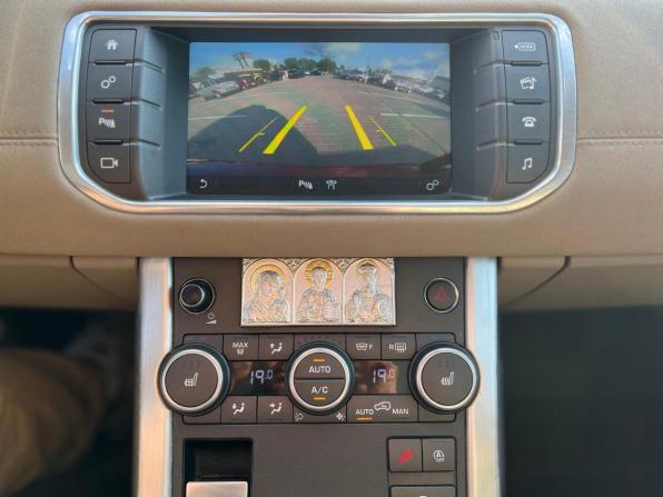 Land Rover Range Rover Evoque I Рестайлинг с пробегом 2018 года, цена 1 790 000 рублей, 300000 км, внедорожник, Автокод Объявления