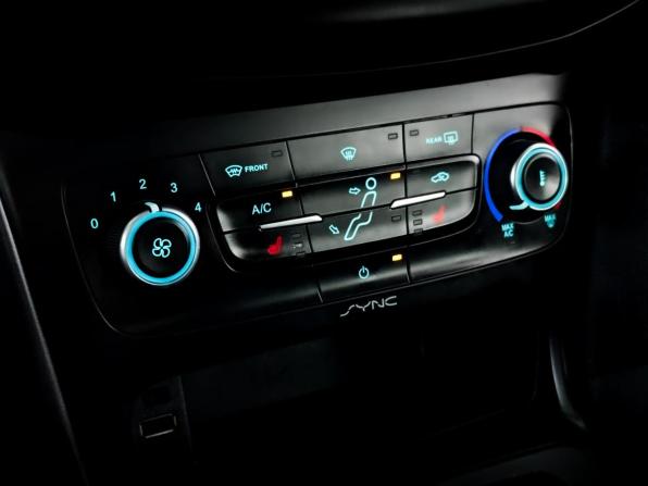 Ford Focus III Рестайлинг с пробегом 2018 года, цена 1 110 000 рублей, 135023 км, хэтчбек, Автокод Объявления