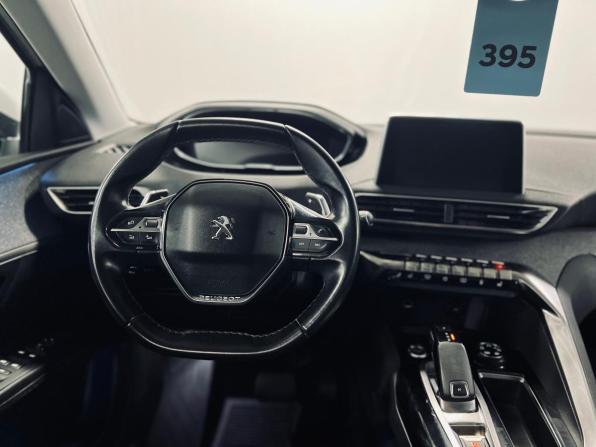 Peugeot 3008 II с пробегом 2017 года, цена 1 600 000 рублей, 117002 км, внедорожник, Автокод Объявления