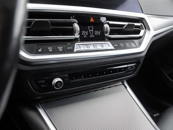 BMW 3 серии VII (G2x) с пробегом 2019 года, цена 3 440 000 рублей, 118861 км, седан, Автокод Объявления