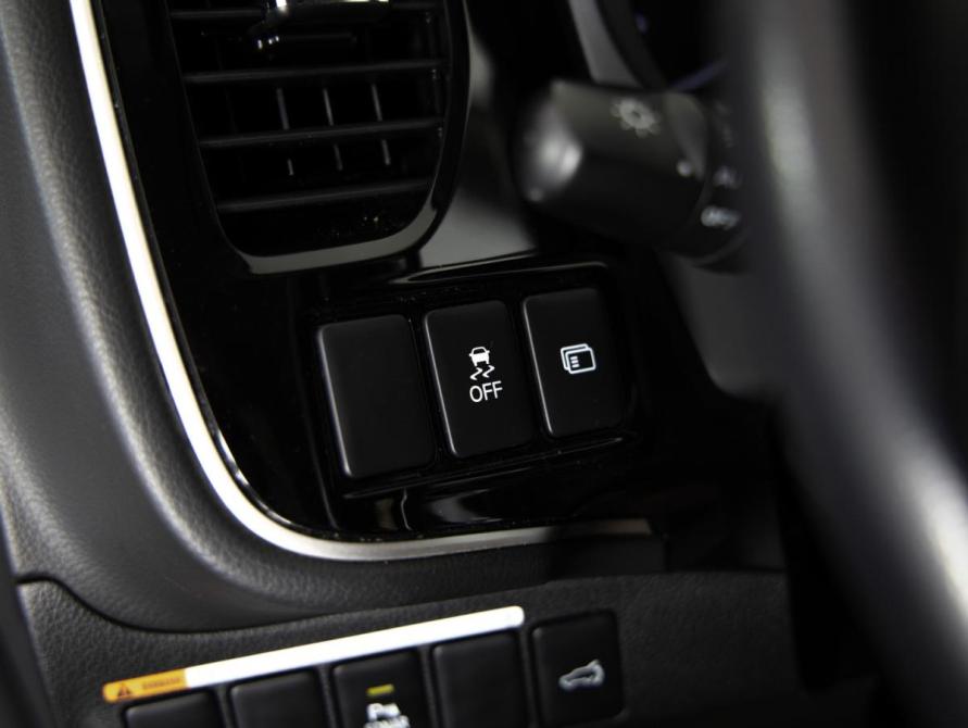 Mitsubishi Outlander III Рестайлинг 3 Санкт-Петербург  - изображение 17