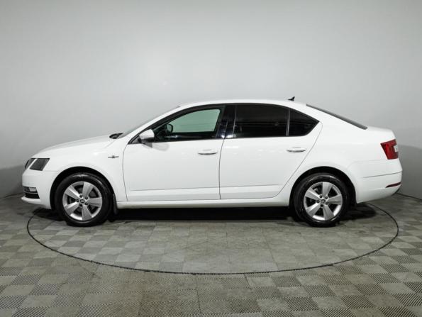 Skoda Octavia III (A7) Рестайлинг с пробегом 2018 года, цена 2 199 700 рублей, 44385 км, лифтбек, Автокод Объявления