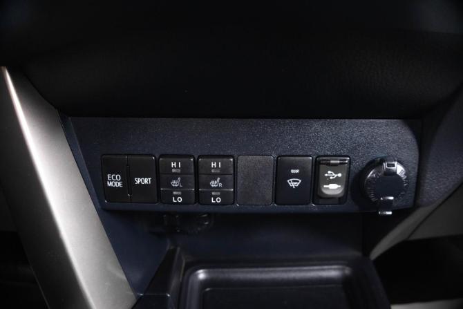 Toyota RAV4 IV (XA40) с пробегом 2013 года, цена 1 899 000 рублей, 240253 км, внедорожник, Автокод Объявления