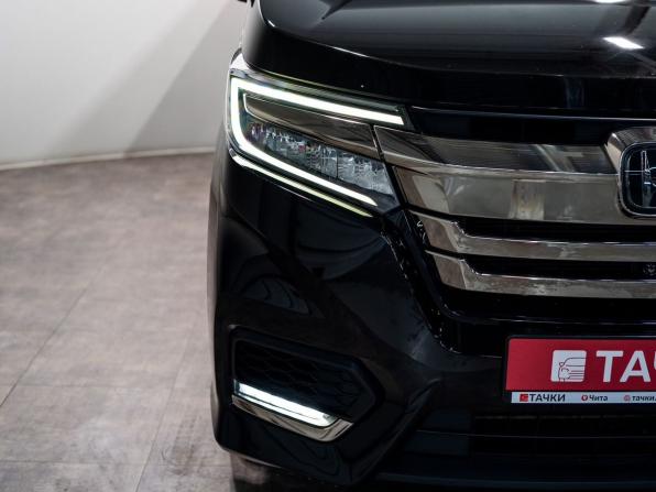 Honda Stepwgn V Рестайлинг с пробегом 2018 года, цена 2 200 000 рублей, 103200 км, минивэн, Автокод Объявления