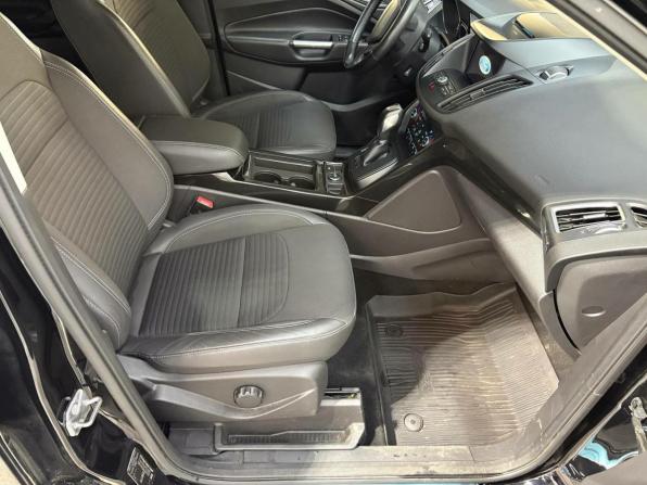 Ford Kuga II Рестайлинг с пробегом 2018 года, цена 1 750 000 рублей, 120000 км, внедорожник, Автокод Объявления