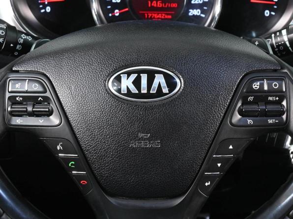 Kia Ceed II с пробегом 2013 года, цена 1 229 000 рублей, 177642 км, хэтчбек, Автокод Объявления