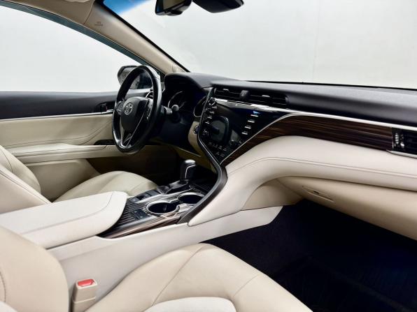 Toyota Camry VIII (XV70) с пробегом 2019 года, цена 2 880 000 рублей, 152442 км, седан, Автокод Объявления