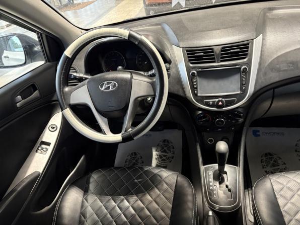 Hyundai Solaris I Рестайлинг с пробегом 2014 года, цена 900 000 рублей, 172491 км, хэтчбек, Автокод Объявления