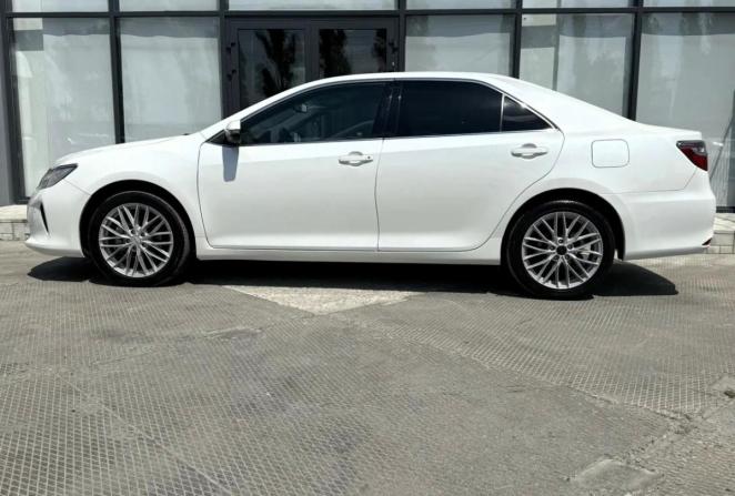 Toyota Camry VII (XV50) Рестайлинг с пробегом 2015 года, цена 1 750 000 рублей, 140981 км, седан, Автокод Объявления
