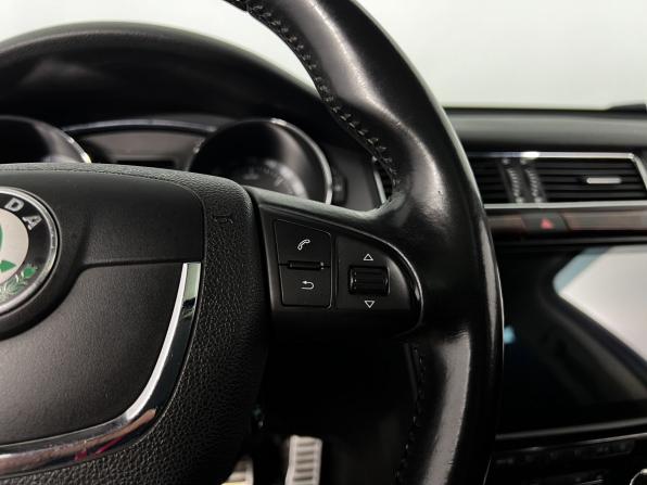 Skoda Superb II с пробегом 2012 года, цена 1 300 000 рублей, 266173 км, универсал, Автокод Объявления