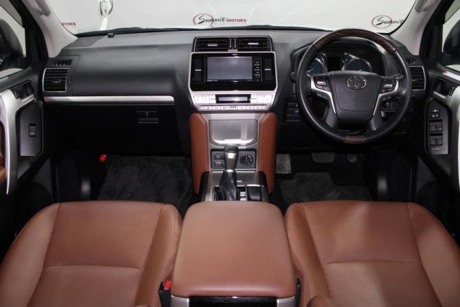 Toyota Land Cruiser Prado 150 Series Рестайлинг 3 с пробегом 2022 года, цена 6 400 000 рублей, 28667 км, внедорожник, Автокод Объявления