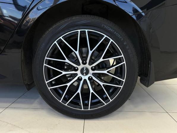 Kia K5 III с пробегом 2020 года, цена 2 340 000 рублей, 132256 км, седан, Автокод Объявления
