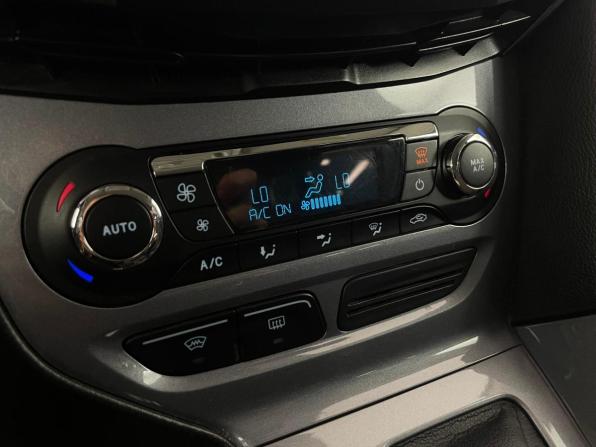 Ford Focus III с пробегом 2013 года, цена 750 000 рублей, 186734 км, хэтчбек, Автокод Объявления