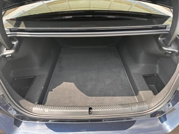 BMW 5 серии VIII (G60/G61/G68) с пробегом 2025 года, цена 7 700 000 рублей, 5613 км, седан, Автокод Объявления