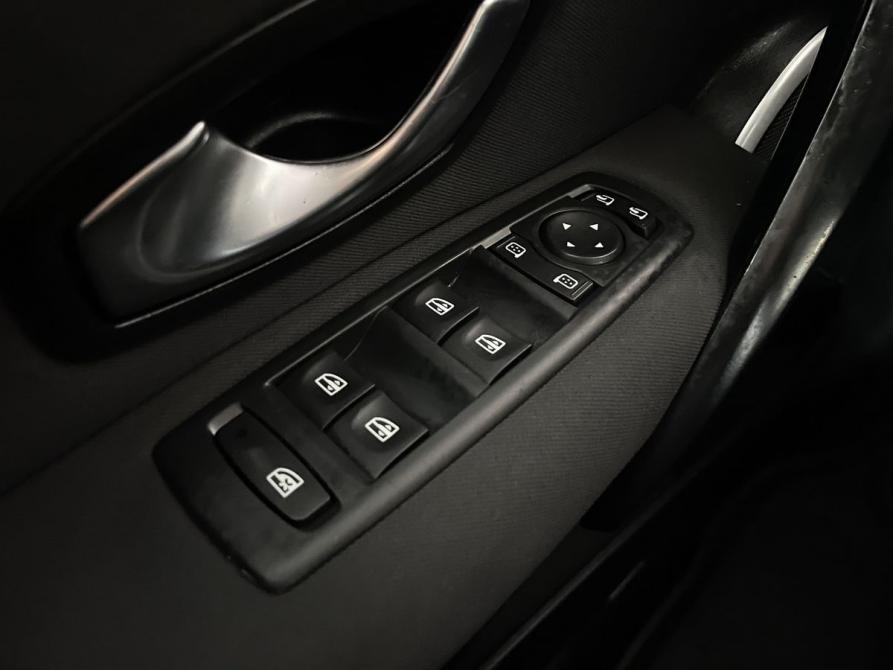Renault Megane III Великий Новгород  - изображение 18