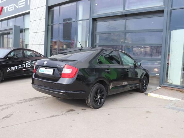 Skoda Rapid I с пробегом 2015 года, цена 1 019 000 рублей, 93000 км, лифтбек, Автокод Объявления