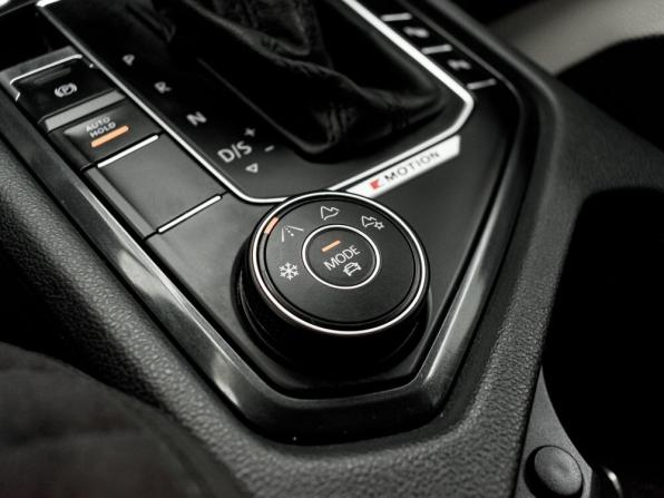 Volkswagen Tiguan II с пробегом 2020 года, цена 3 040 000 рублей, 149400 км, внедорожник, Автокод Объявления