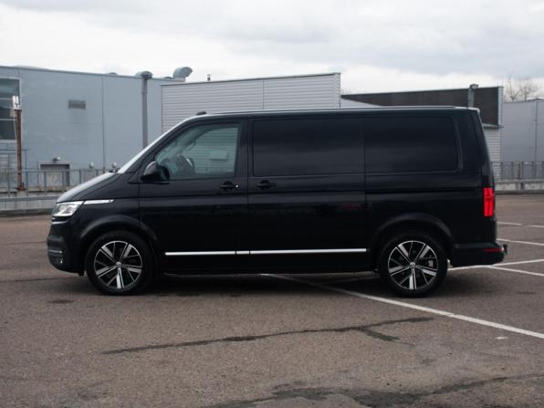 Volkswagen Multivan T6 Рестайлинг с пробегом 2019 года, цена 6 500 000 рублей, 138388 км, минивэн, Автокод Объявления