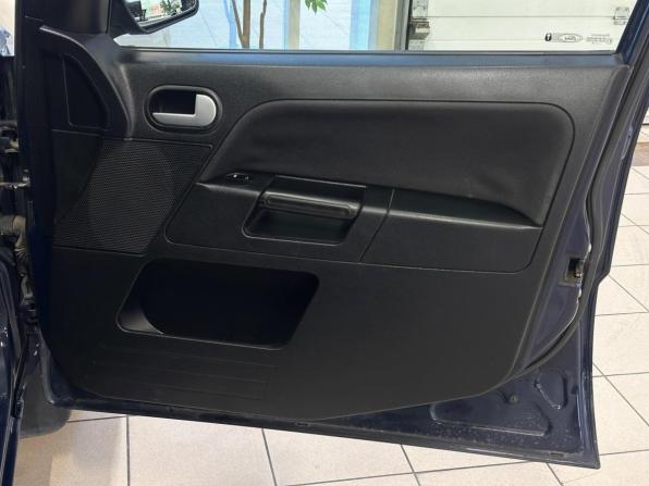 Ford Fusion I Рестайлинг с пробегом 2008 года, цена 430 000 рублей, 137000 км, хэтчбек, Автокод Объявления